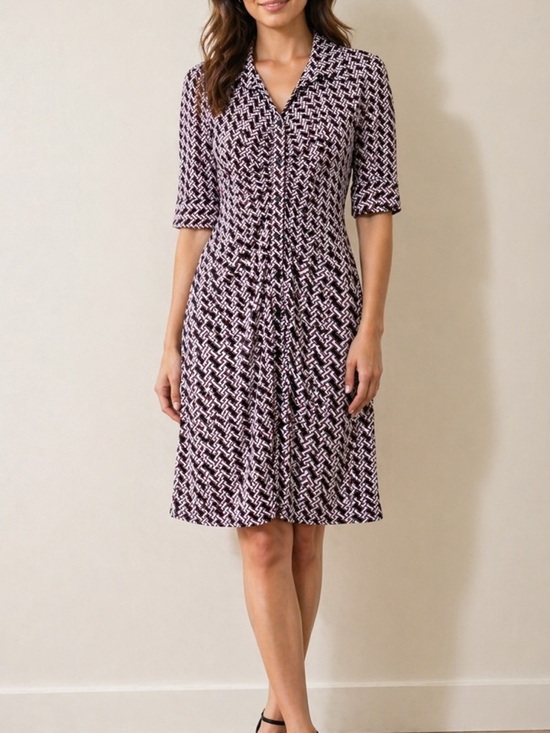 Laundry By Shelli Segal Dresses & Skirts - Laundry By Shelli Segal Purple and White Patterned Knee-Length Dress